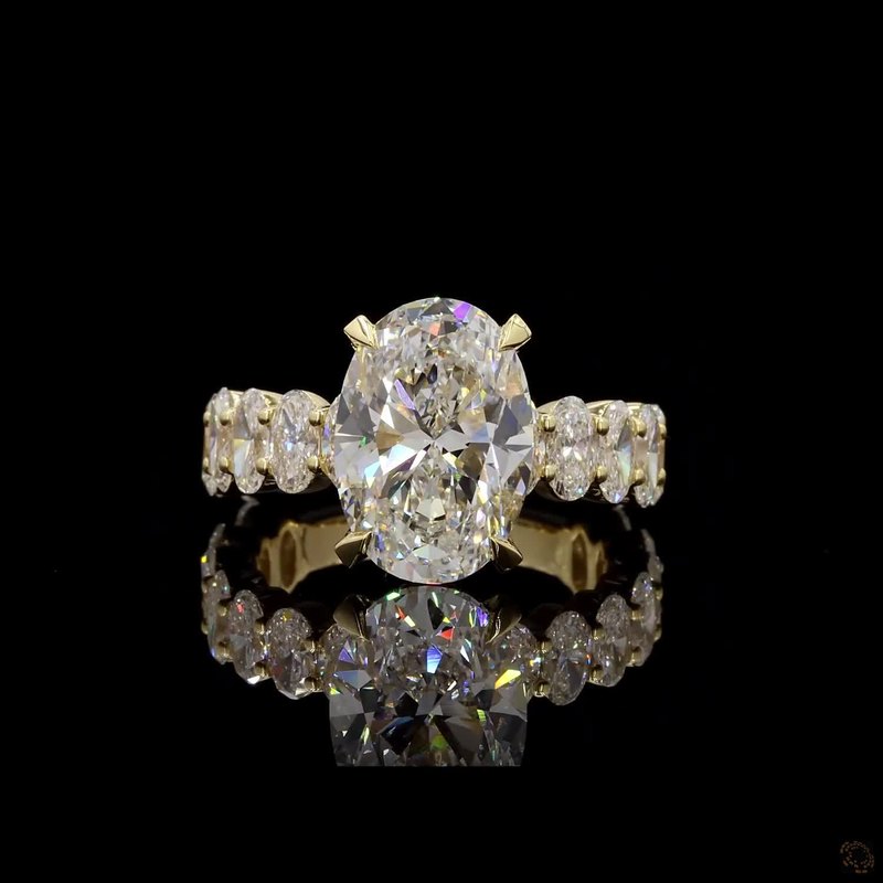 Yellow Gold Diamond Ring R-166084
