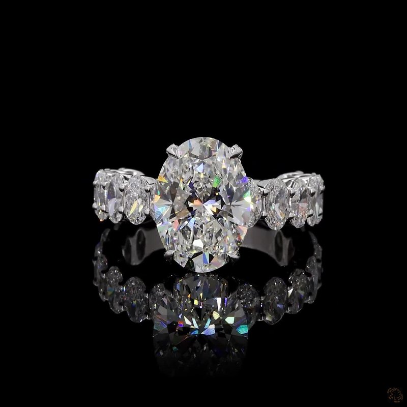 White Gold Diamond Ring R-168340