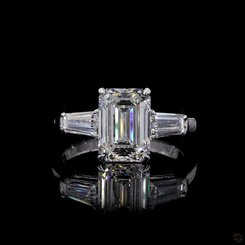 White Gold Diamond Ring R-348879