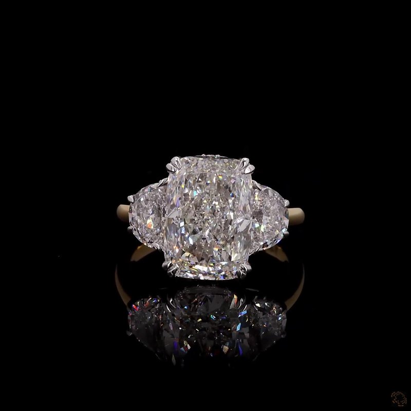 Yellow Gold Diamond Ring R-395227