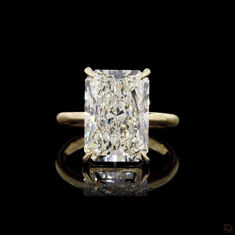 Yellow Gold Diamond Ring R-477259