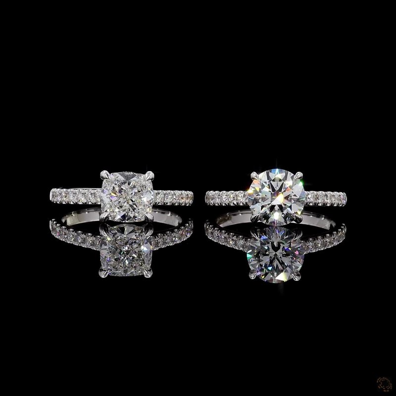 White Gold Diamond Ring R-600581
