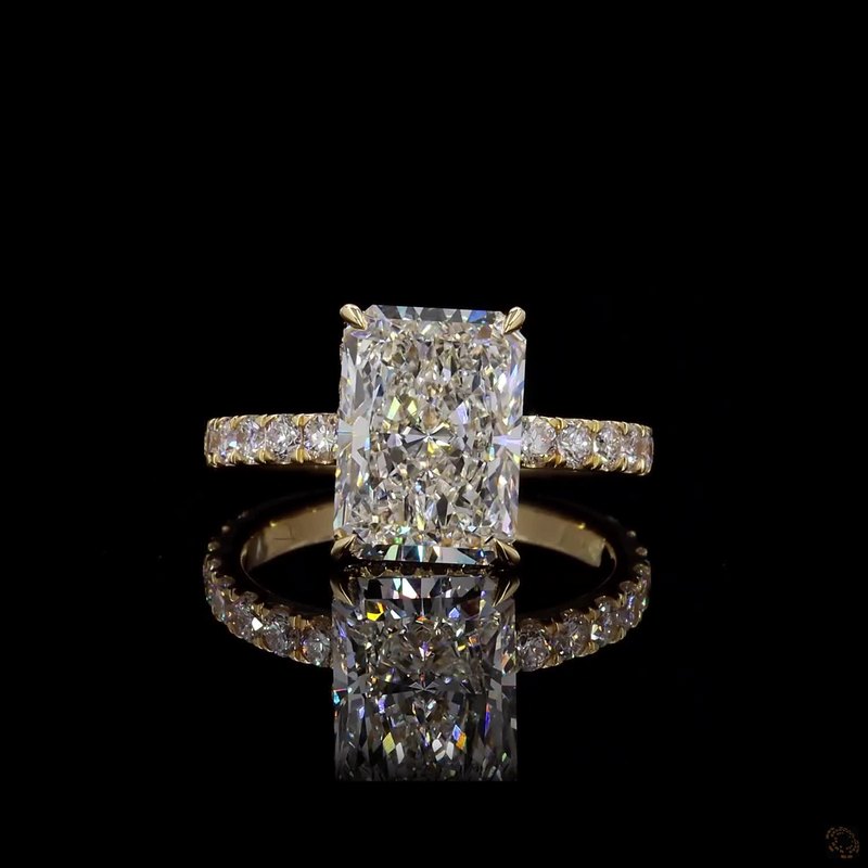Yellow Gold Diamond Ring R-637285