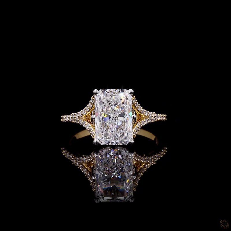 Yellow Gold Diamond Ring R-833923