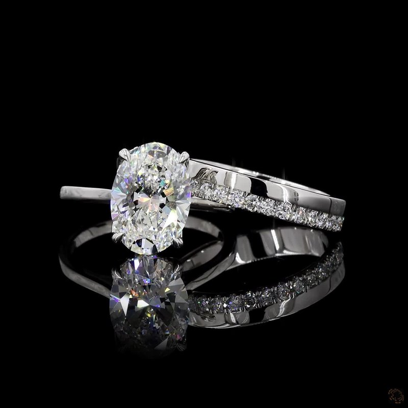 White Gold Diamond Ring R-939895