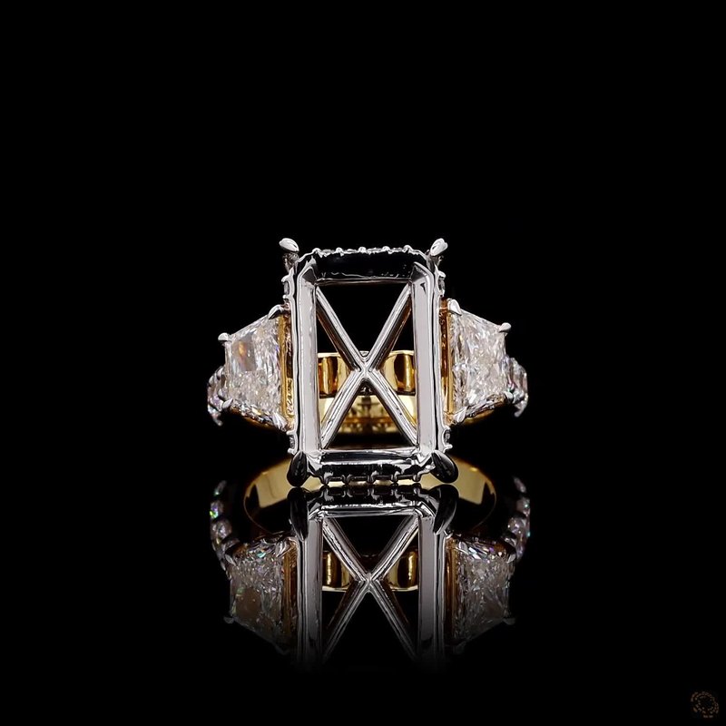 Yellow Gold Diamond Ring R-963803